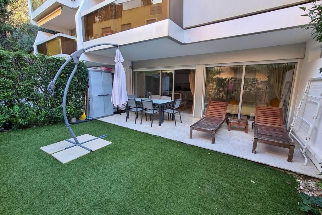 Le Lodge, T2 Classe 3 Etoiles Avec Jardin, Parking, Piscine & Mer A 2 Pas Menton Ngoại thất bức ảnh